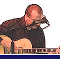 Max Benassi voce e chitarra del 432Hz Blue's Lab